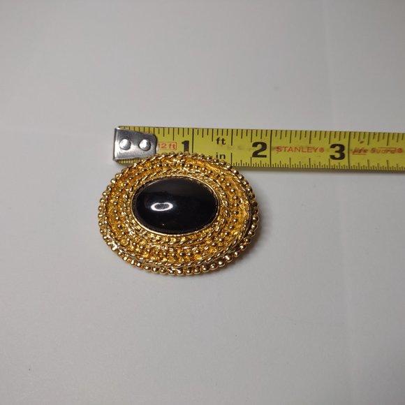 Gold Tone And Black Oval Brooch - Picture 15 of 16